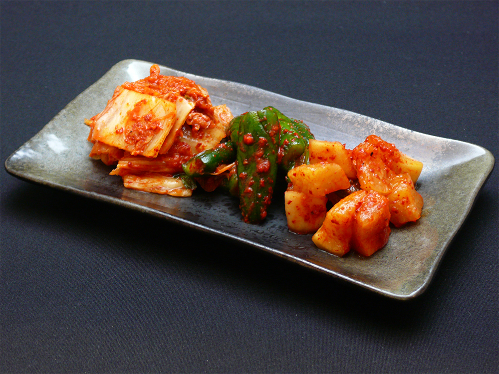 It is kimchi prime of Chinese cabbage kimchi, Oikimuchi-Kakuteki.