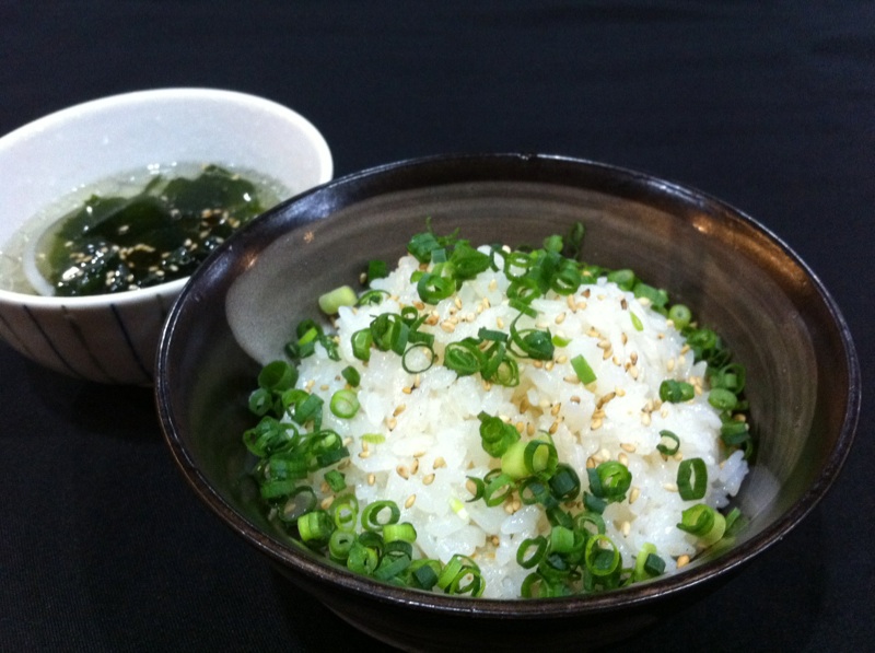 It is rice fried in beef tallow.      It becomes a time to eat and addictive. Gen. is the original recipe!      With mini seaweed soup