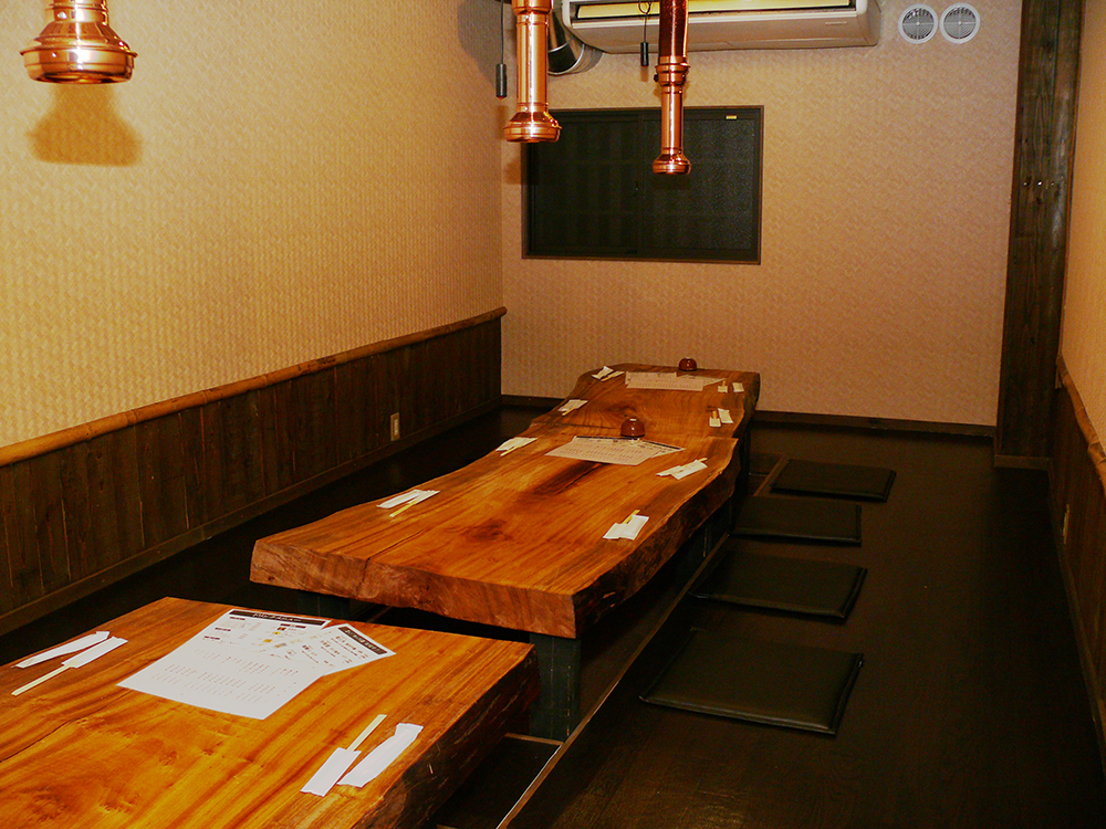 Parlor 12 seats (private room) digging your stand formula